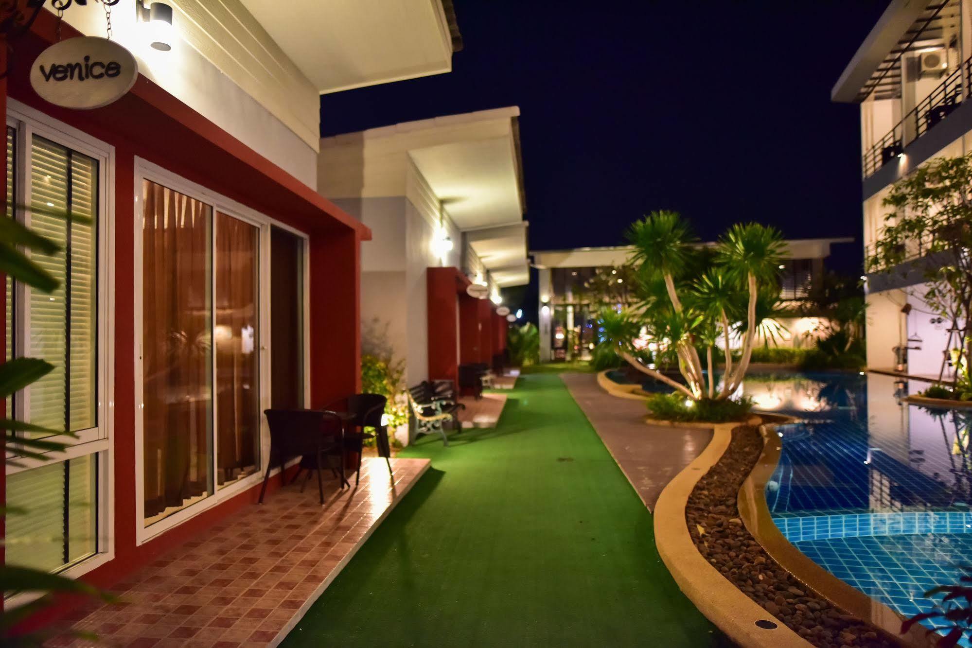 Milano Huahin Hotel Exterior photo