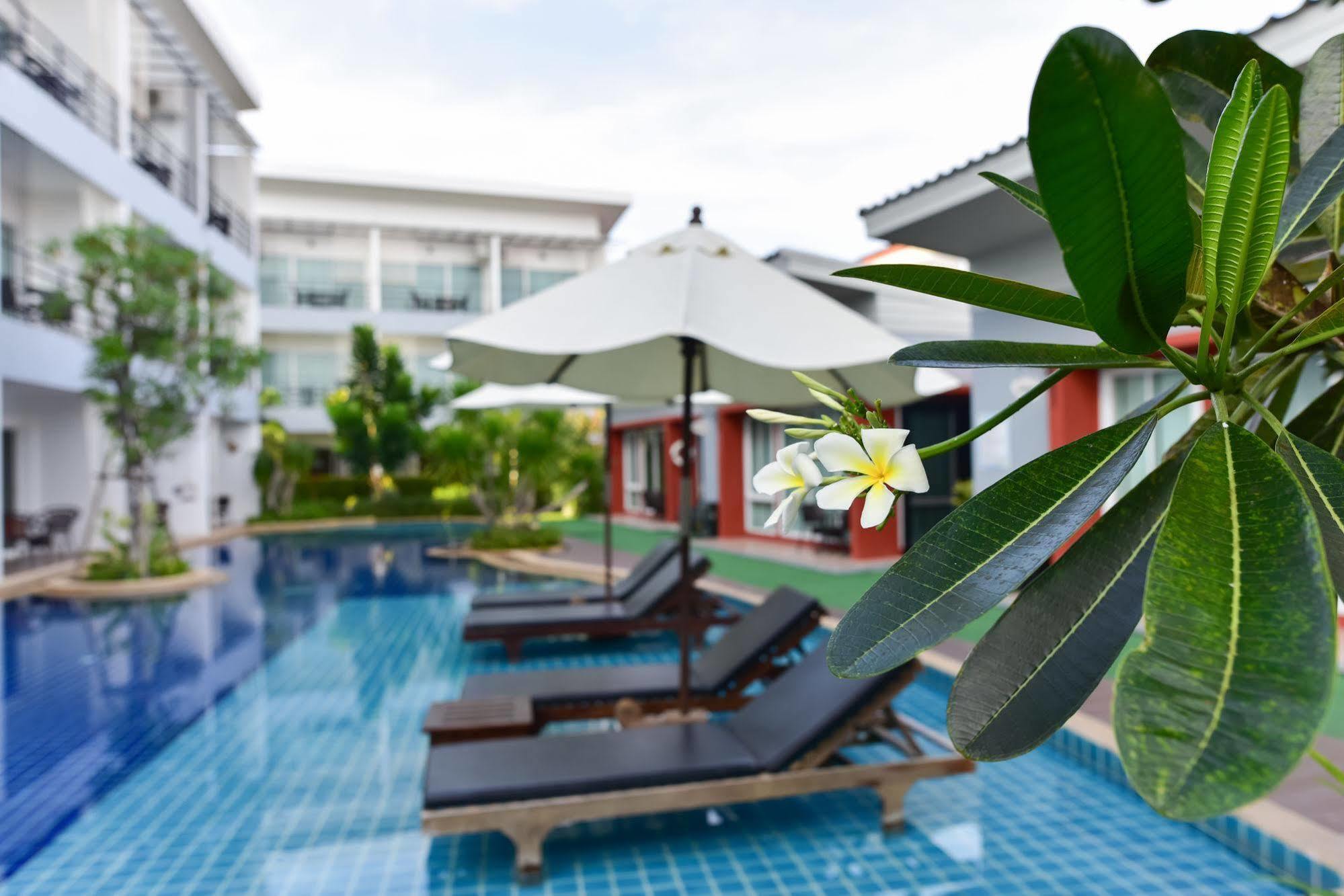 Milano Huahin Hotel Exterior photo