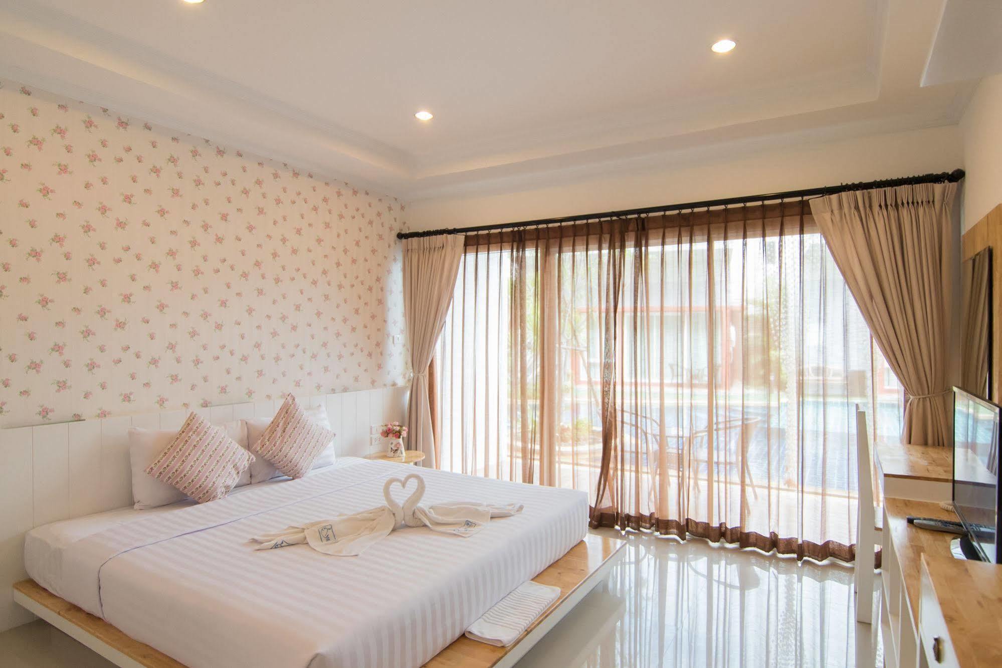 Milano Huahin Hotel Exterior photo